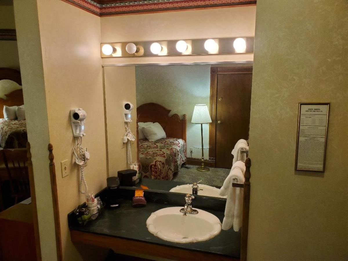Historic Bullock Hotel Deadwood